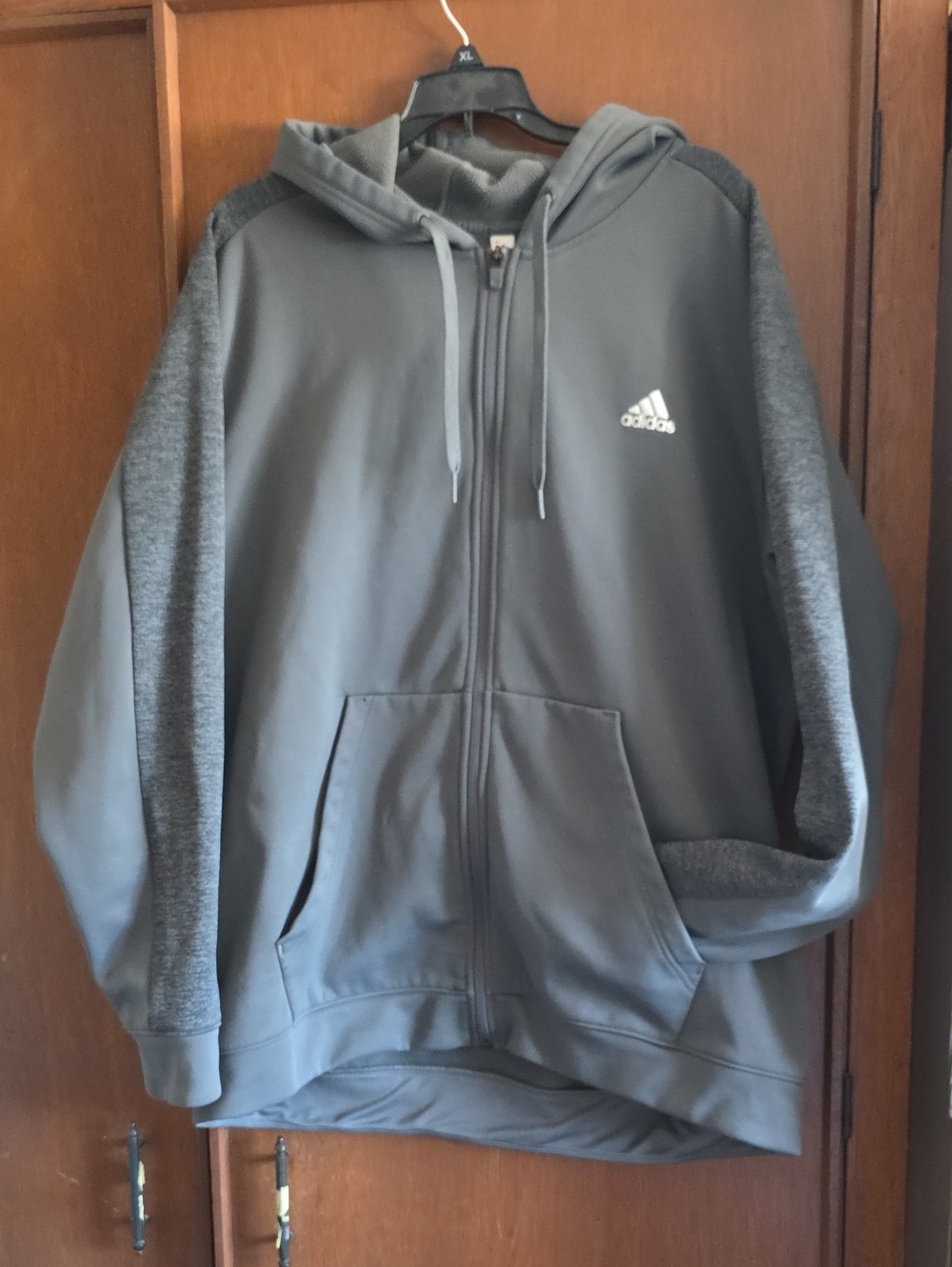 adidas Men’s Charcoal Gray Full-Zip Hoodie with Contrast Sleeves Sz Xxl